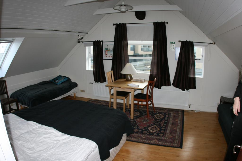 Harbourfront Guesthouse Hafnarfjörður Room photo
